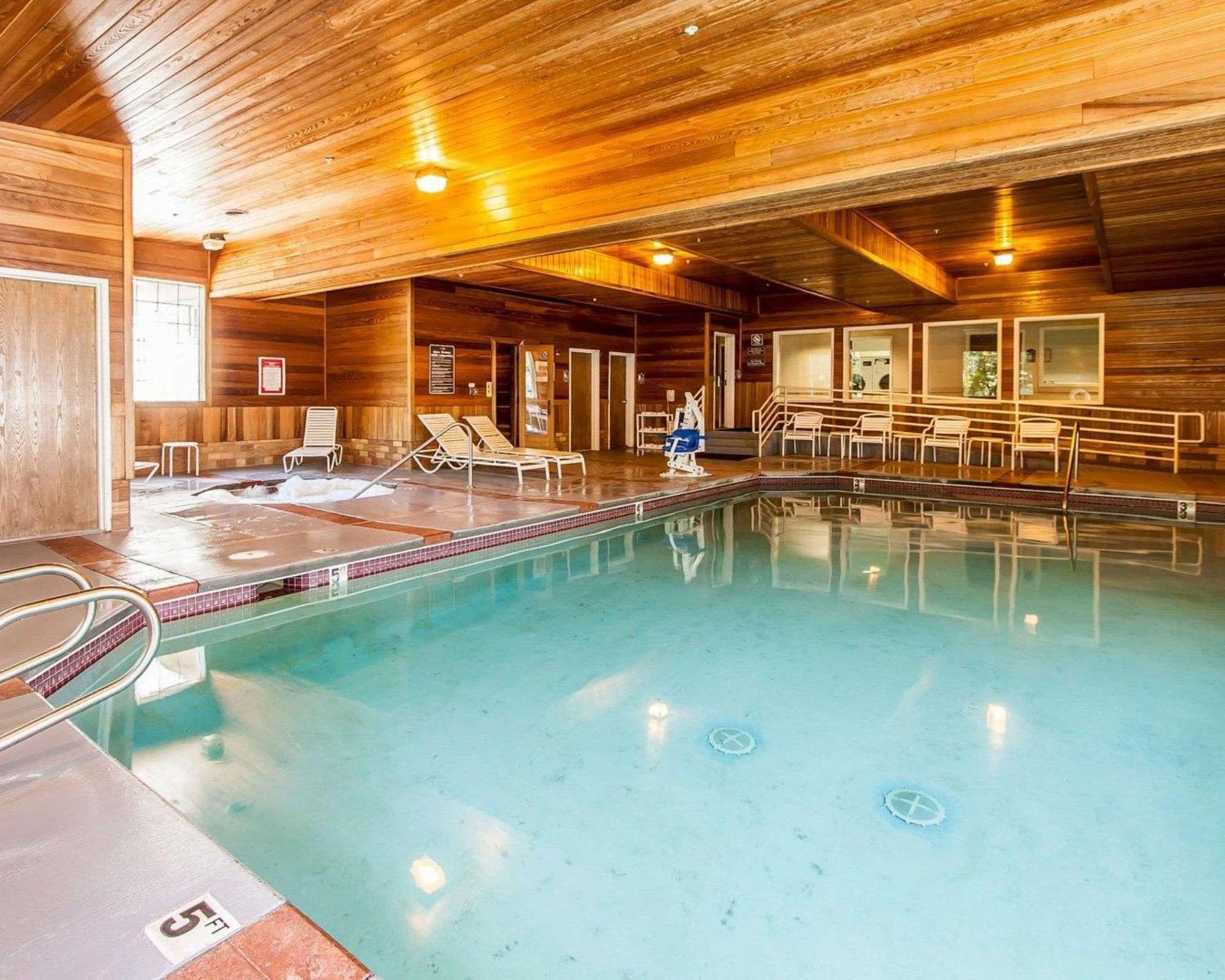 Comfort Suites Клакамас Екстер'єр фото
