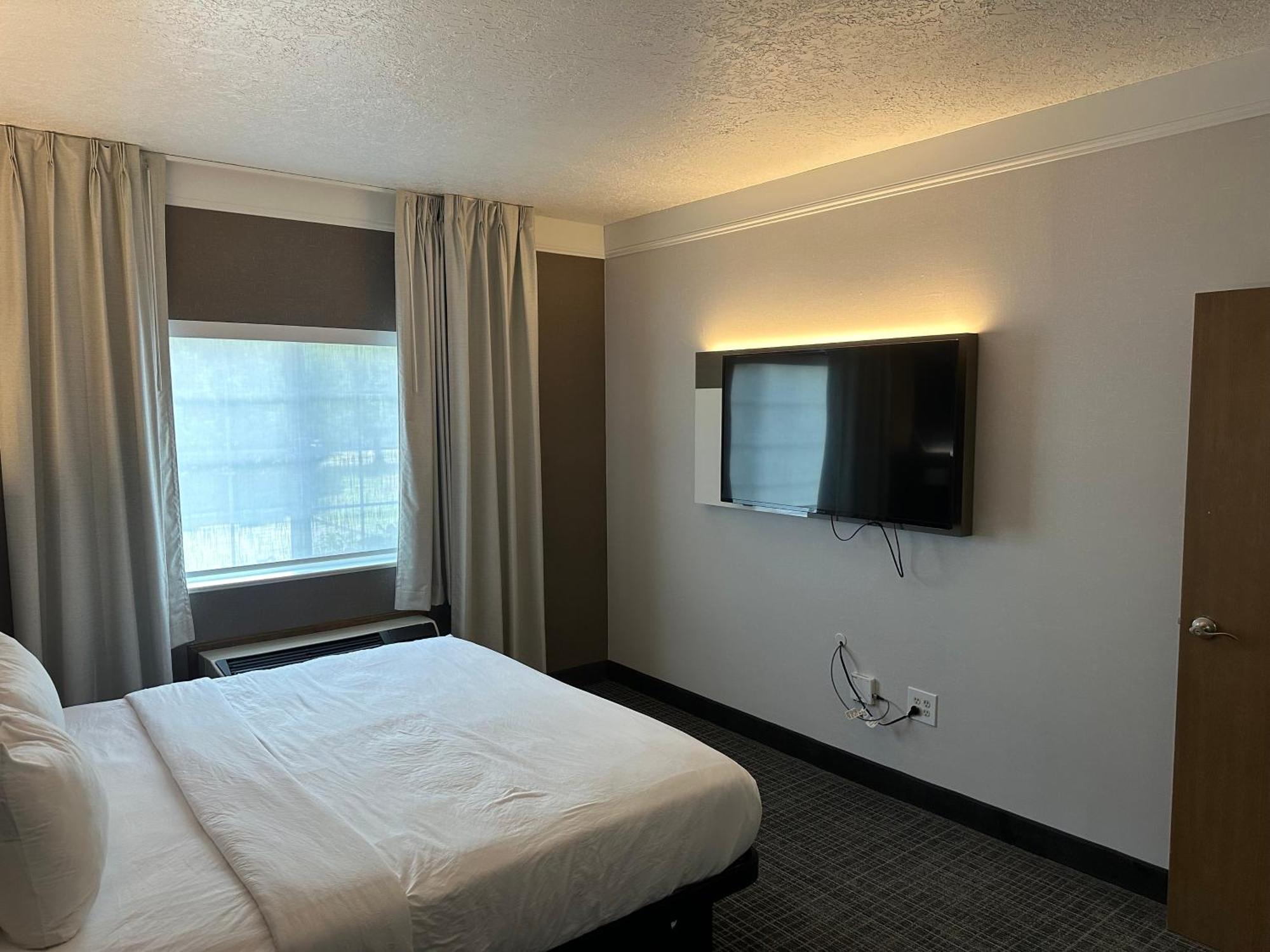 Comfort Suites Клакамас Екстер'єр фото